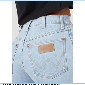 Wrangler women’s cowboy cut slim fit jeans